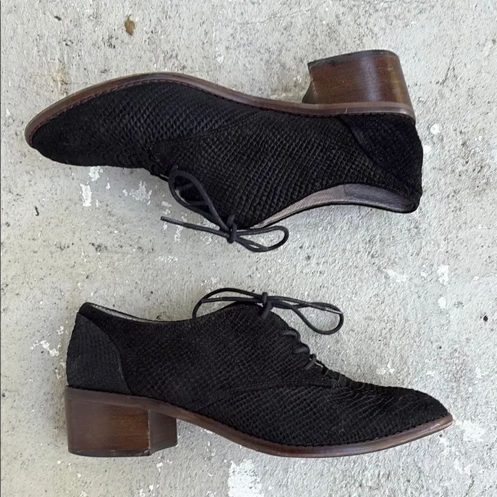 Louise et Cie Finch black leather lace shoes